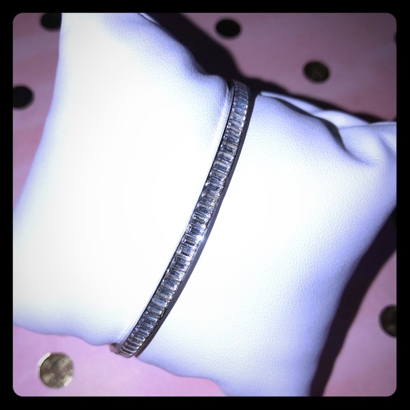 Swarovski Crystal Bangle - Picture 1 of 3